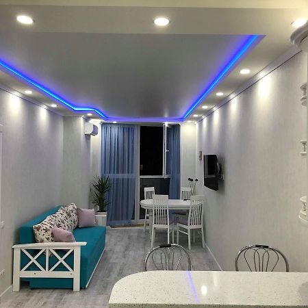 Luxe Apartment On Drahomanova Kiev Exterior foto