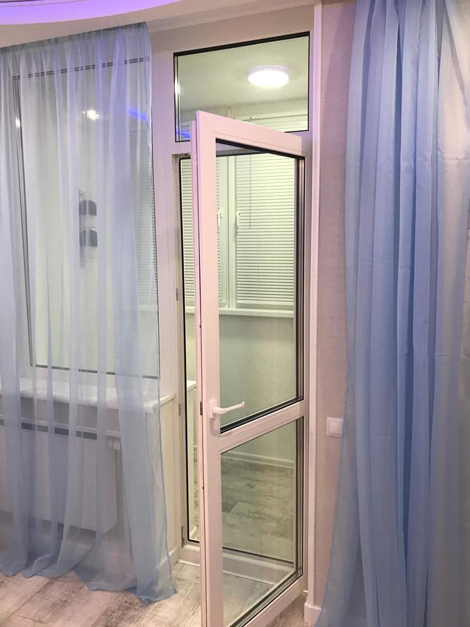 Luxe Apartment On Drahomanova Kiev Exterior foto